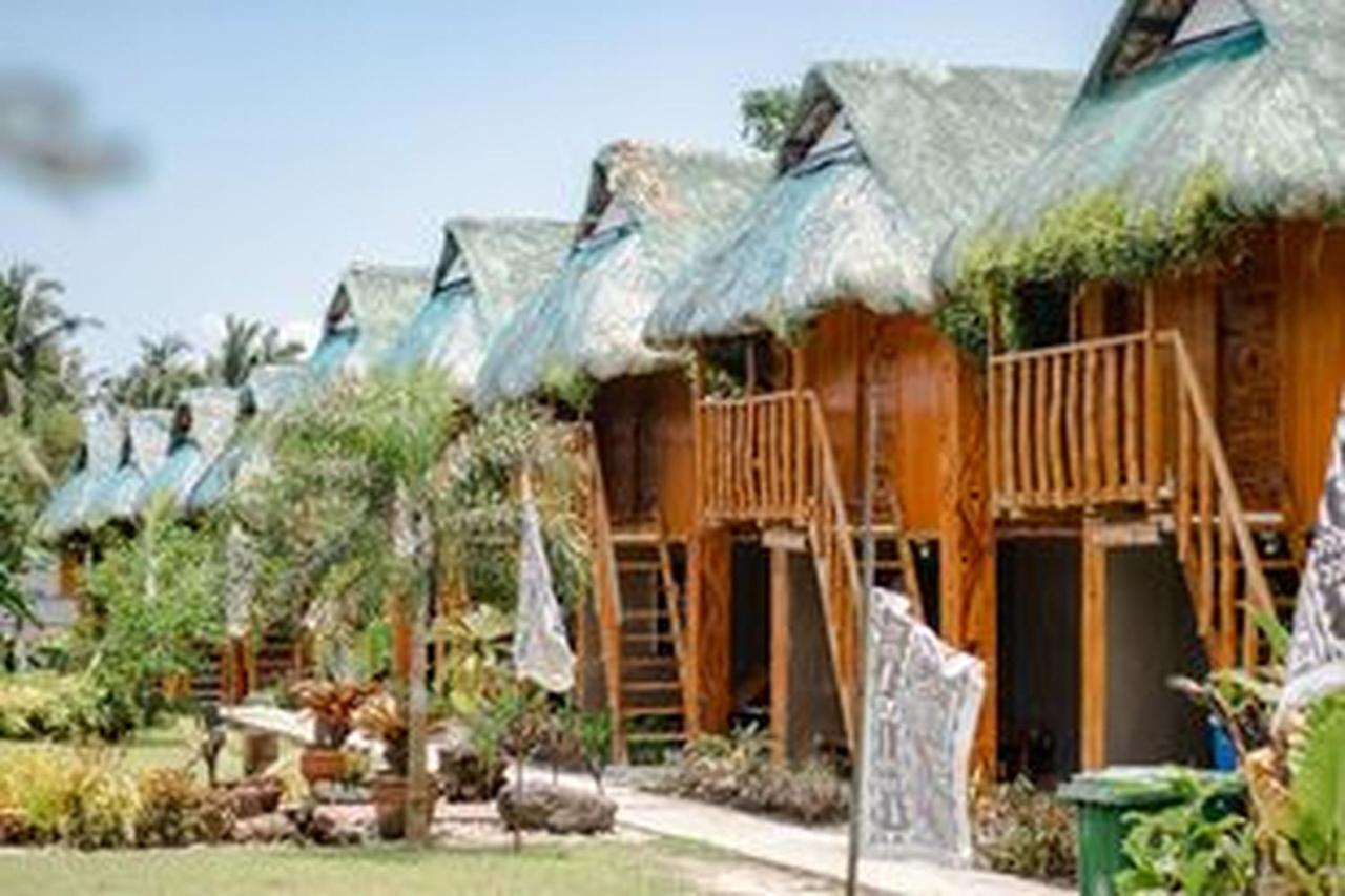 Your Brothers House Tribal Village Легазпи Екстериор снимка